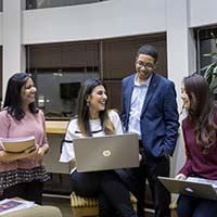 MBA students collaborate on a project | photo by Dan Sheehan