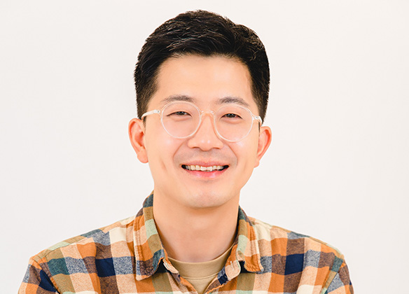 Professor Paul Youngbin Kim