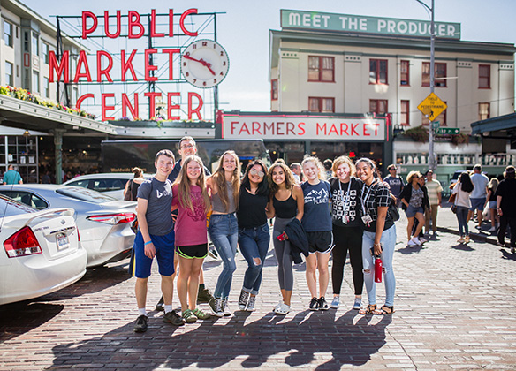 SPU Students pose at Pike Place Market in downtown Seattle | photo by Kailee Powers