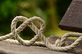 A rope coiled in the shape of a heart