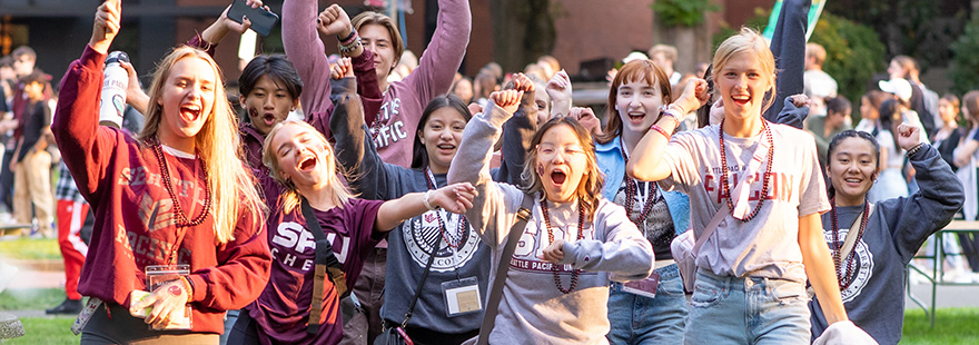 SPU students cheering during Orientation