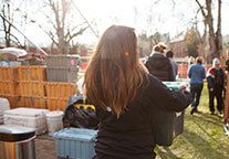 SPU students help Tent City 3 residents move onto campus.