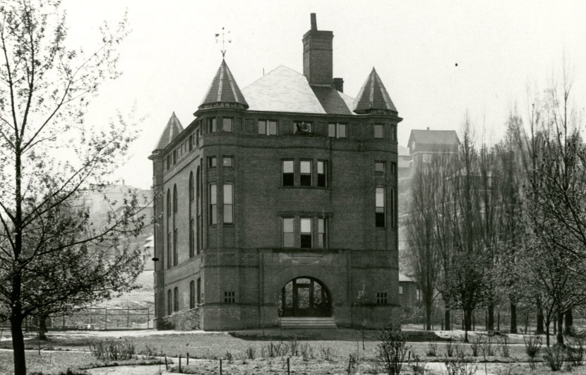 Alexander Hall 1910