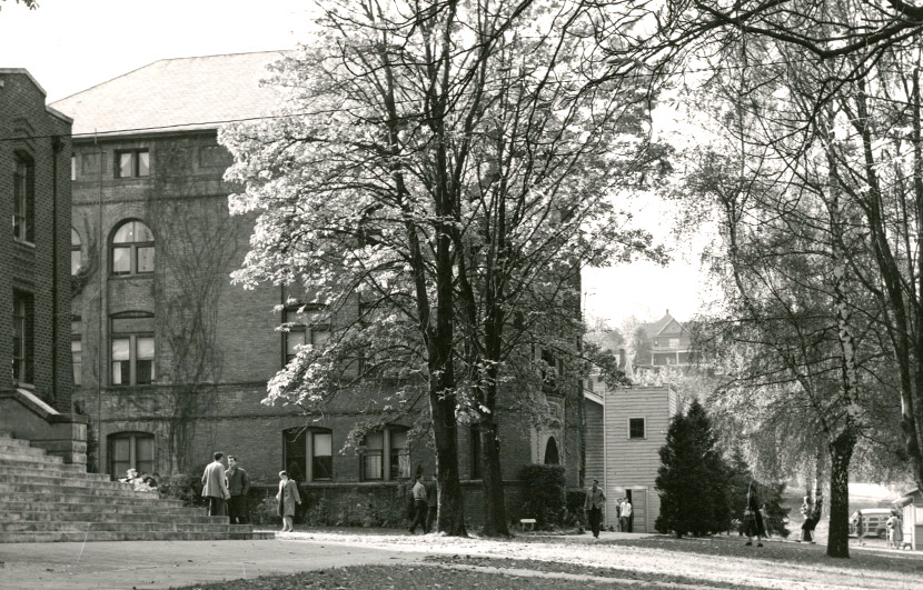 Alexander Hall 1950