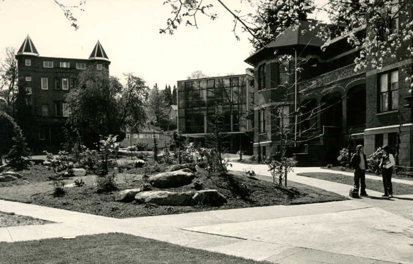 Alexander Hall 1989
