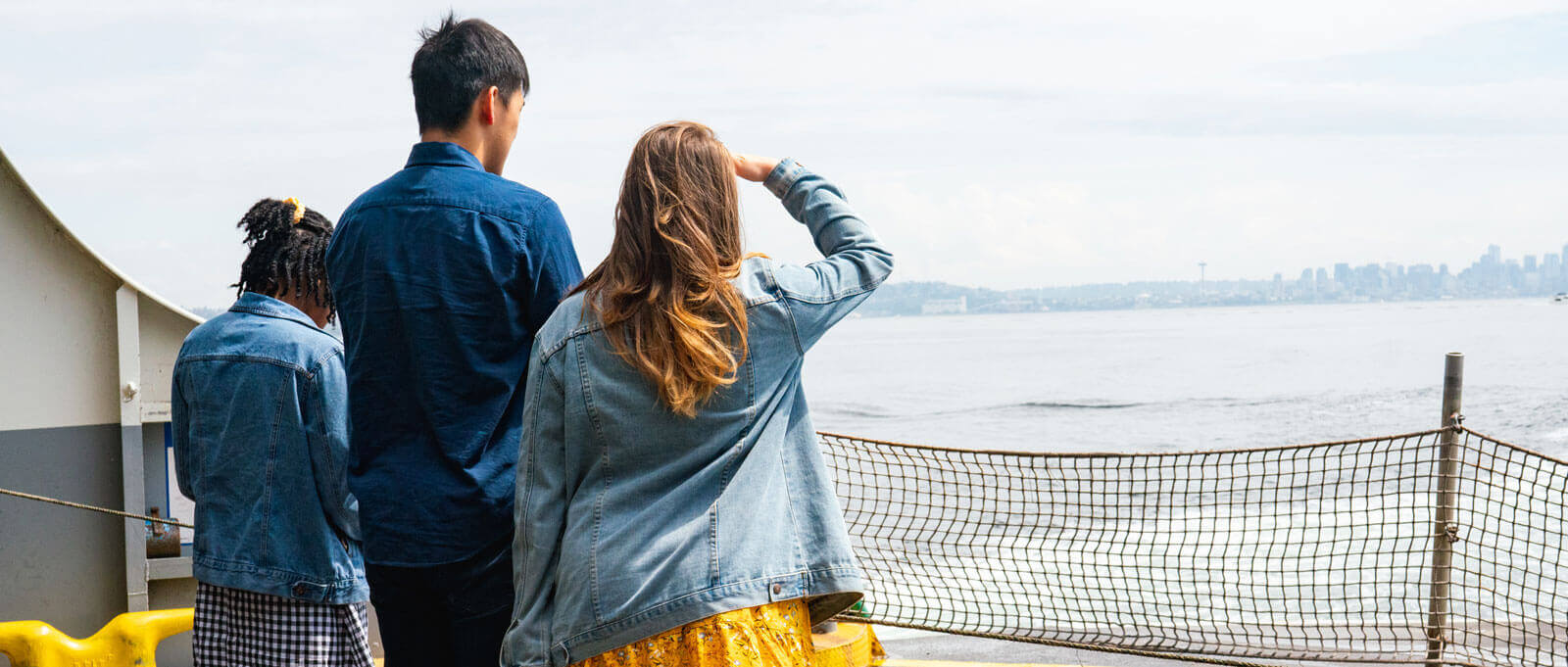 students view Seattle on horizon