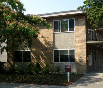 34 West Cremona Apartments